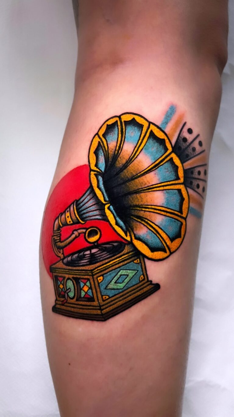 MIREIA MATEOS TATTOO tatuaje