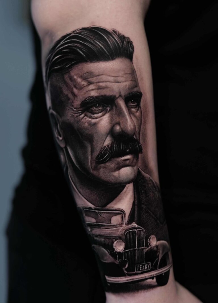 MIKE FELONE tatuaje