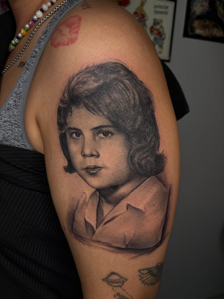 FRVNK tatuaje